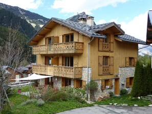 Exterior - Sunny 2-room charm, south balcony, parking, close to slopes (Pralognan-la-Vanoise)
