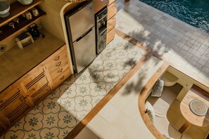 Fridge, stovetop, electric kettle, toaster - Romantic 1BD Villa Canggu Prime Location 5mins to Echo Beach (Canggu)