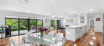 PARKSIDE - THE VINTAGE HOLIDAY HOUSES