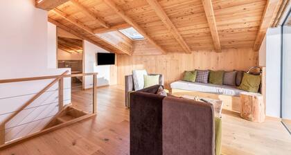 Holiday Apartment "Anger Living Langkofel" with Mountain View, Garden & Wi-Fi