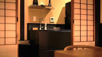 Villa | Private kitchen | Fridge, microwave, stovetop, griddle