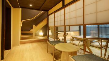 Villa | 2 bedrooms, down duvets, pillow-top beds, blackout curtains