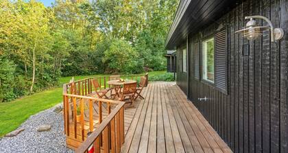 Nice home in Roslev with kitchen