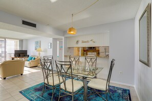 TV - Pool & Stunning Views! Oceanfront Clearwater Condo (Clearwater)
