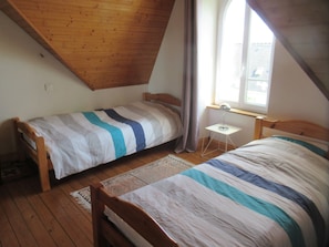 5 chambres, fer et planche Ă repasser, Wi-Fi gratuit, draps fournis