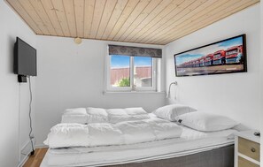 5 室のベッドルーム、旅行用ベビーベッド、WiFi (無料)