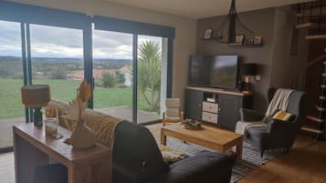 TV connectée, lecteur de DVD, livres, médiathÚque