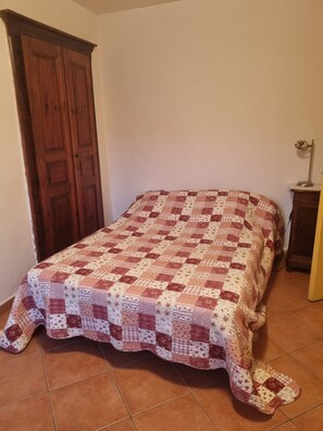 3 habitaciones, tabla de planchar con plancha y wifi gratis 