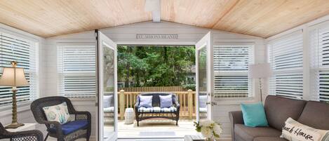 TV connectée, cheminée