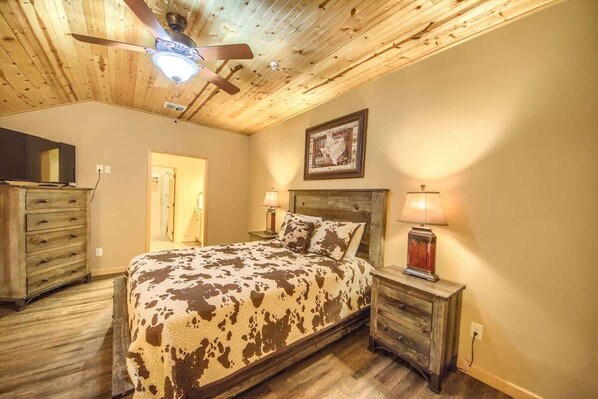 3 habitaciones, tabla de planchar con plancha y wifi gratis 