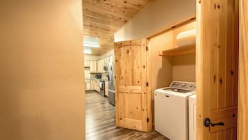 Kondominium, 3 kamar tidur | Interior