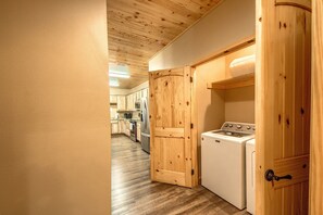 Condo, 3 quartos | Parte interna