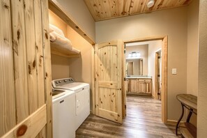 Appart'hôtel, 2 chambres | Intérieur