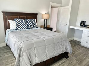 4 bedrooms, desk, iron/ironing board, free WiFi
