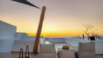 Villa, 2 Bedrooms | 2 bedrooms, premium bedding, down duvets, pillow-top beds