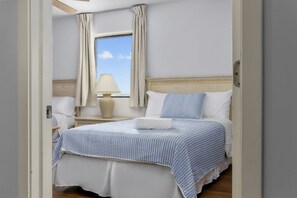 3 bedrooms, free WiFi, bed sheets