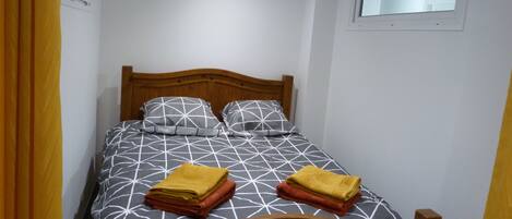 2 bedrooms