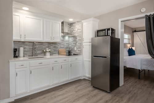 Newly Renovated Beach Retreat