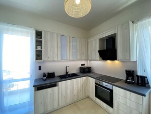 Fridge, microwave, oven, dishwasher