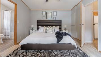 3 camere, una scrivania, ferro/asse da stiro, Wi-Fi