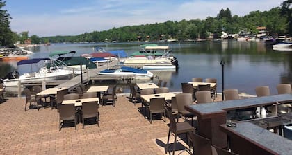 Harmony Escape! Hot Tub! 4Bedroom Sleeps 11