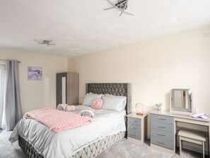 5 habitaciones, decoración personalizada y muebles diferentes