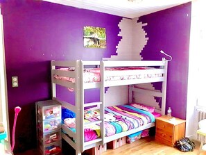 3 bedrooms, WiFi, bed sheets