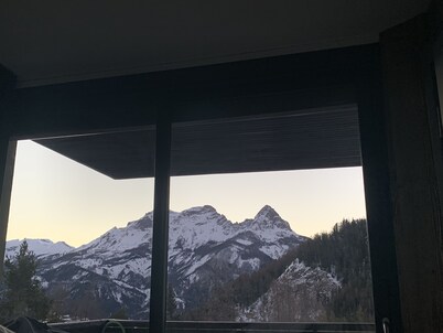 4 Bedroom Apartment in Uvernet-Fours