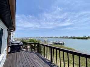 Property grounds - Waterfront Home w/ Dock, Kayaks, Firepit, & Game Room. Near North Topsail Beach! (Sneads Ferry)