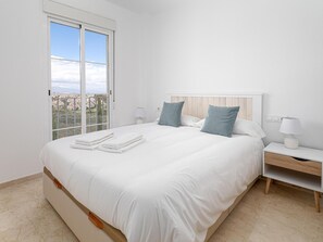 2 chambres, fer et planche à repasser, Wi-Fi gratuit