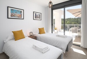 2 slaapkamers, een strijkplank/strijkijzer, gratis wifi