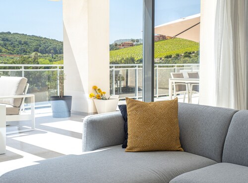 Casares Green 2365 Golf & Luxury