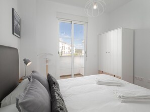 3 slaapkamers, een strijkplank/strijkijzer, gratis wifi