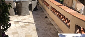 BEAUTIFUL 3-ROOM APARTMENT WITH SEA VIEW - LES ISSAMBRES