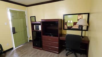 Standard Room, 2 Double Beds, Non Smoking | Living area | Flat-screen TV