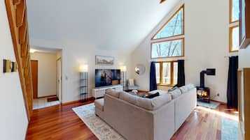 Smart TV, fireplace, foosball