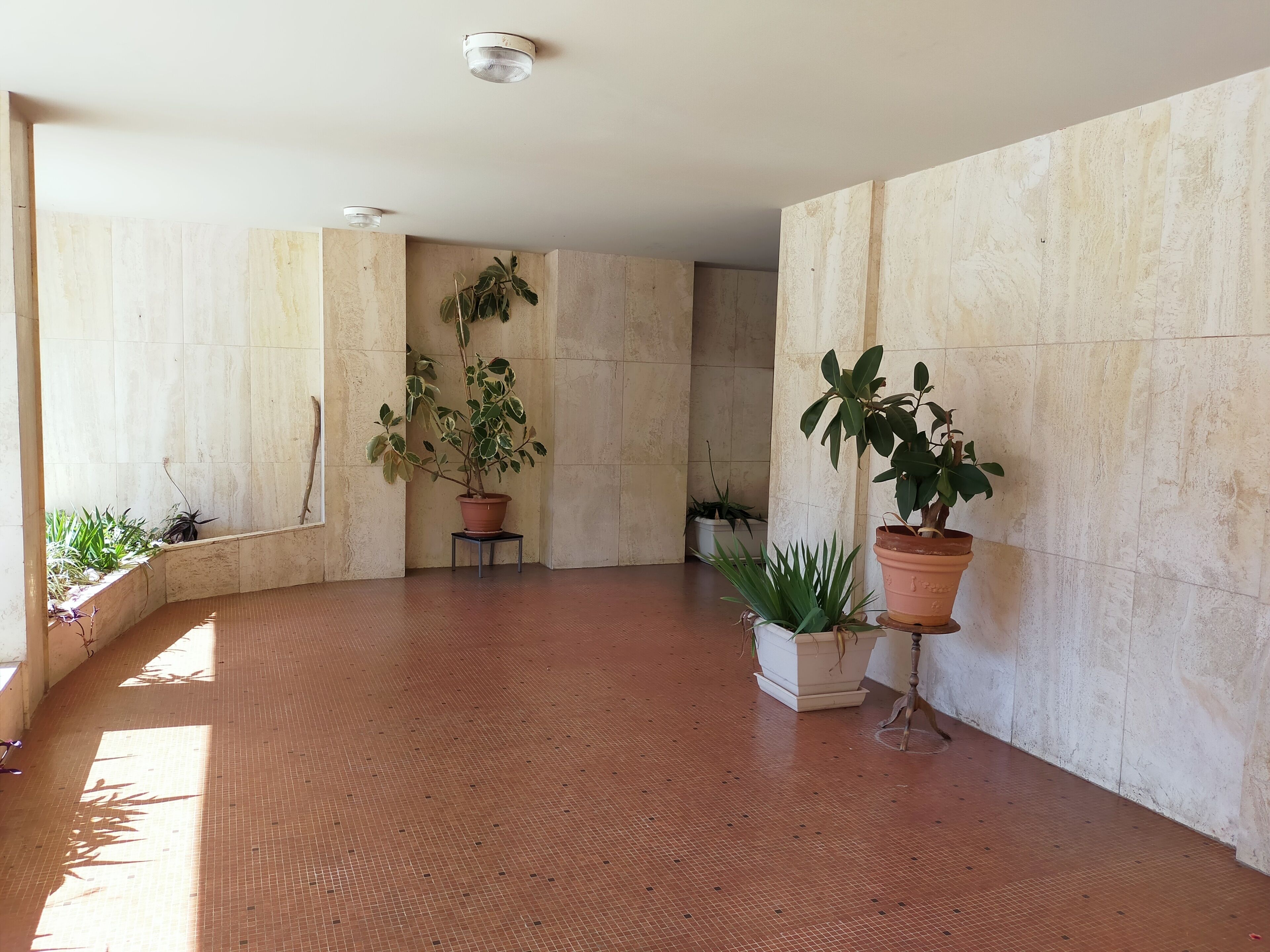 hall de l'immeuble 