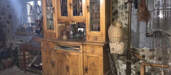 Georgian Village House ( Asmati Khunashvili)