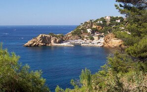 Beach nearby - Le cabanon des pêcheurs (Ensuès-la-Redonne)