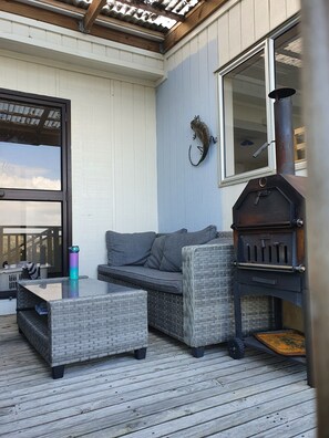 Terrace/patio - Surface Gem - central Waiheke location (Waiheke Island)