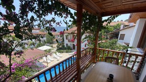 Villa Begonvil Upstairs | Terrasse/Patio