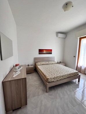 3 Schlafzimmer, Bügeleisen/Bügelbrett, kostenloses WLAN, Bettwäsche