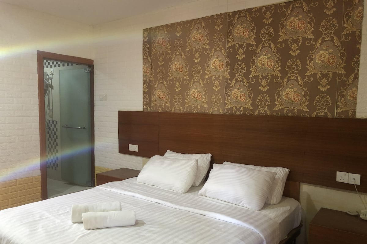 In-room safe, desk, iron/ironing board (on request), bed sheets