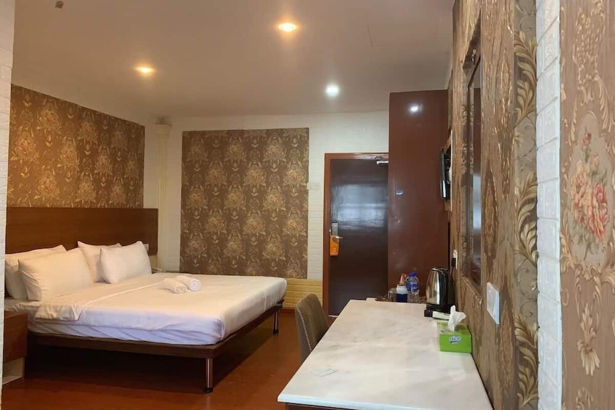 In-room safe, desk, iron/ironing board (on request), bed sheets