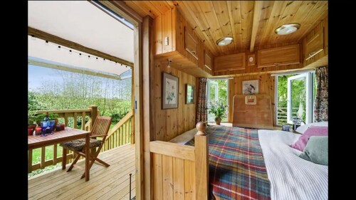 Secluded Shepherds Hut Glamping in Hidden Apple Orchard