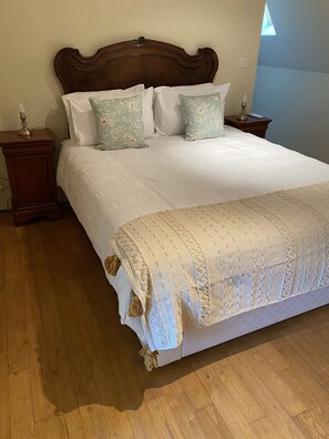 3 chambres, fer et planche à repasser, Wi-Fi gratuit, draps fournis