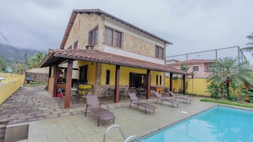 2 outdoor pools, open 10:00 AM to 8:00 PM, pool umbrellas, pool loungers