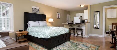 1 habitación, escritorio, wifi gratis y ropa de cama