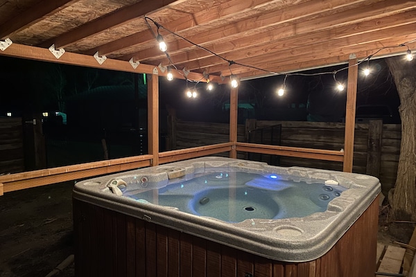 Bain à remous extérieur