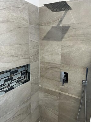 Shower, hair dryer, towels, soap - December 5 complete apartment (Puerto Vallarta)